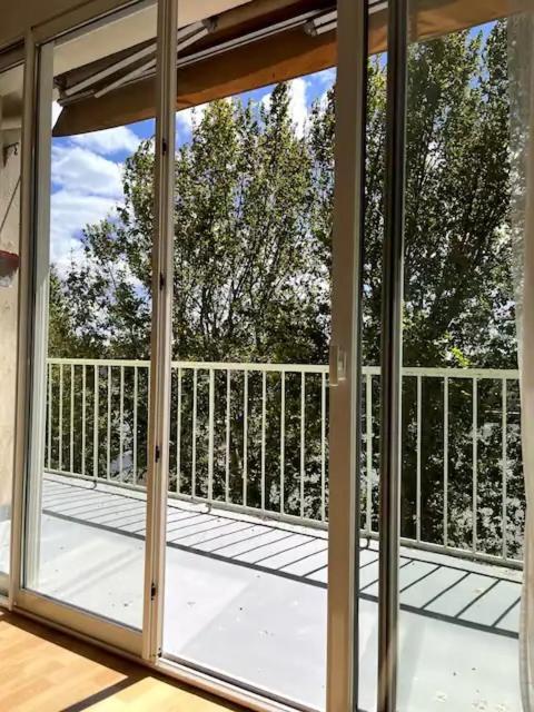 Appartement Vue Sur Le Rhone Arles Bagian luar foto